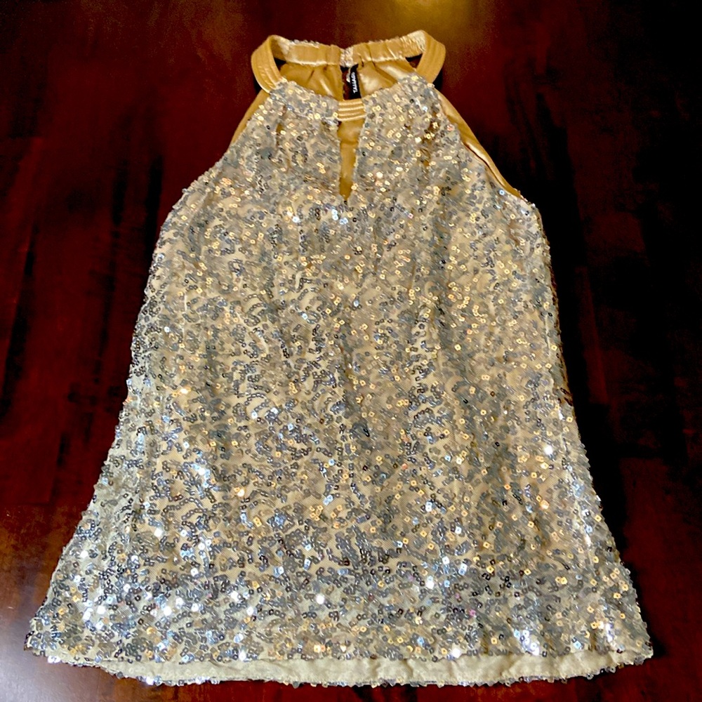 💛TAHARI SEQUINS HALTER TOP💛